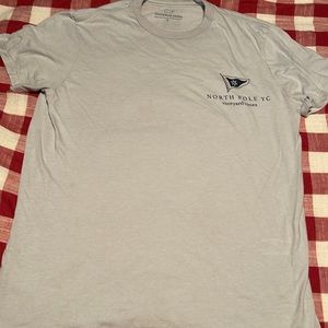 Size small 
 logo design
No stains or issues